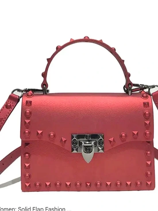 Gorgeous Red vegan leather bag - Picture 2 of 3